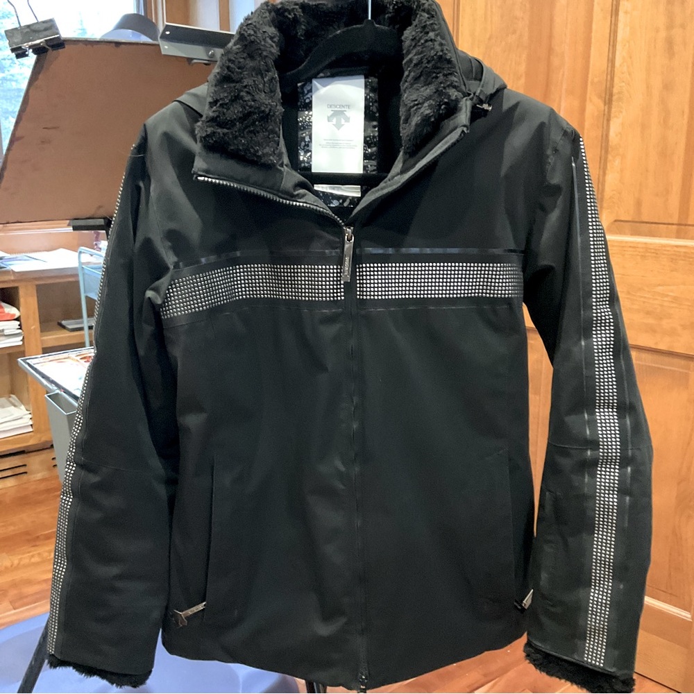 Descente Ski Jacket - size 10